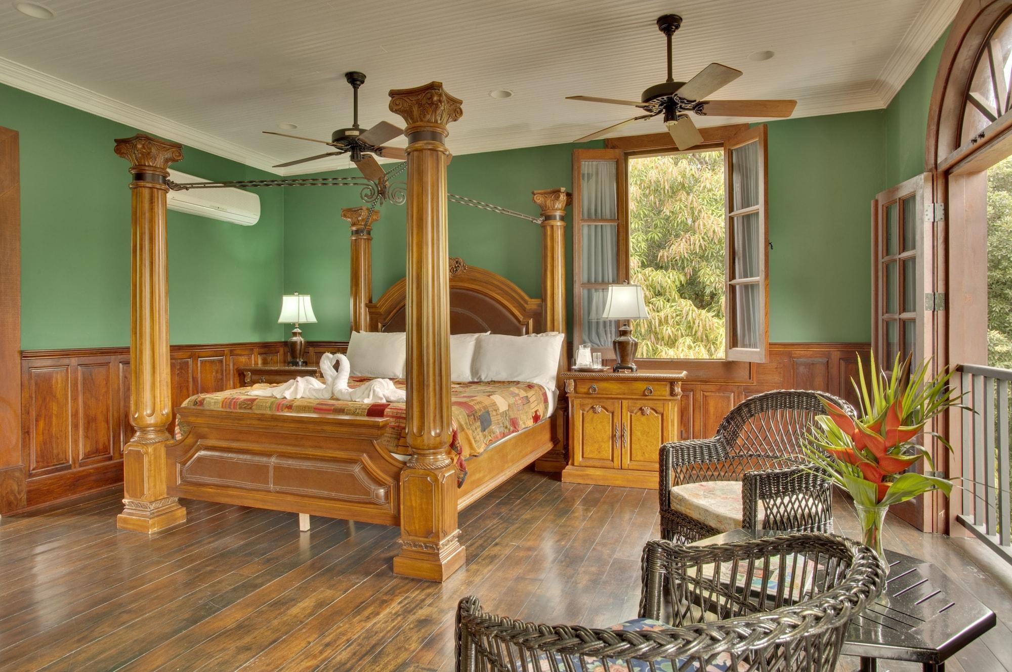 Mahogany Hall San Ignacio Ngoại thất bức ảnh