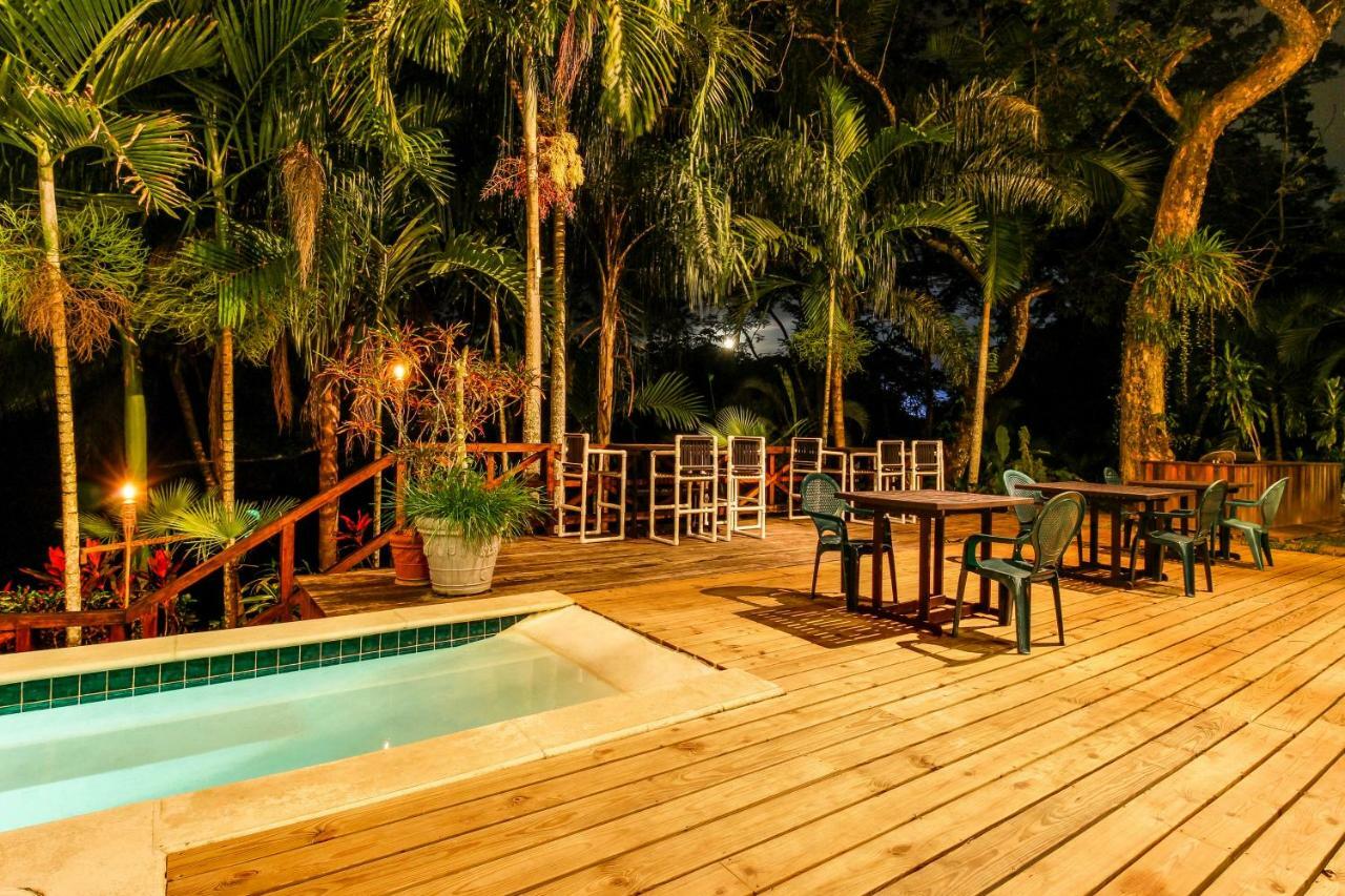 Mahogany Hall San Ignacio Ngoại thất bức ảnh