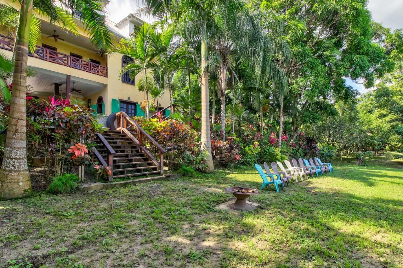 Mahogany Hall San Ignacio Ngoại thất bức ảnh